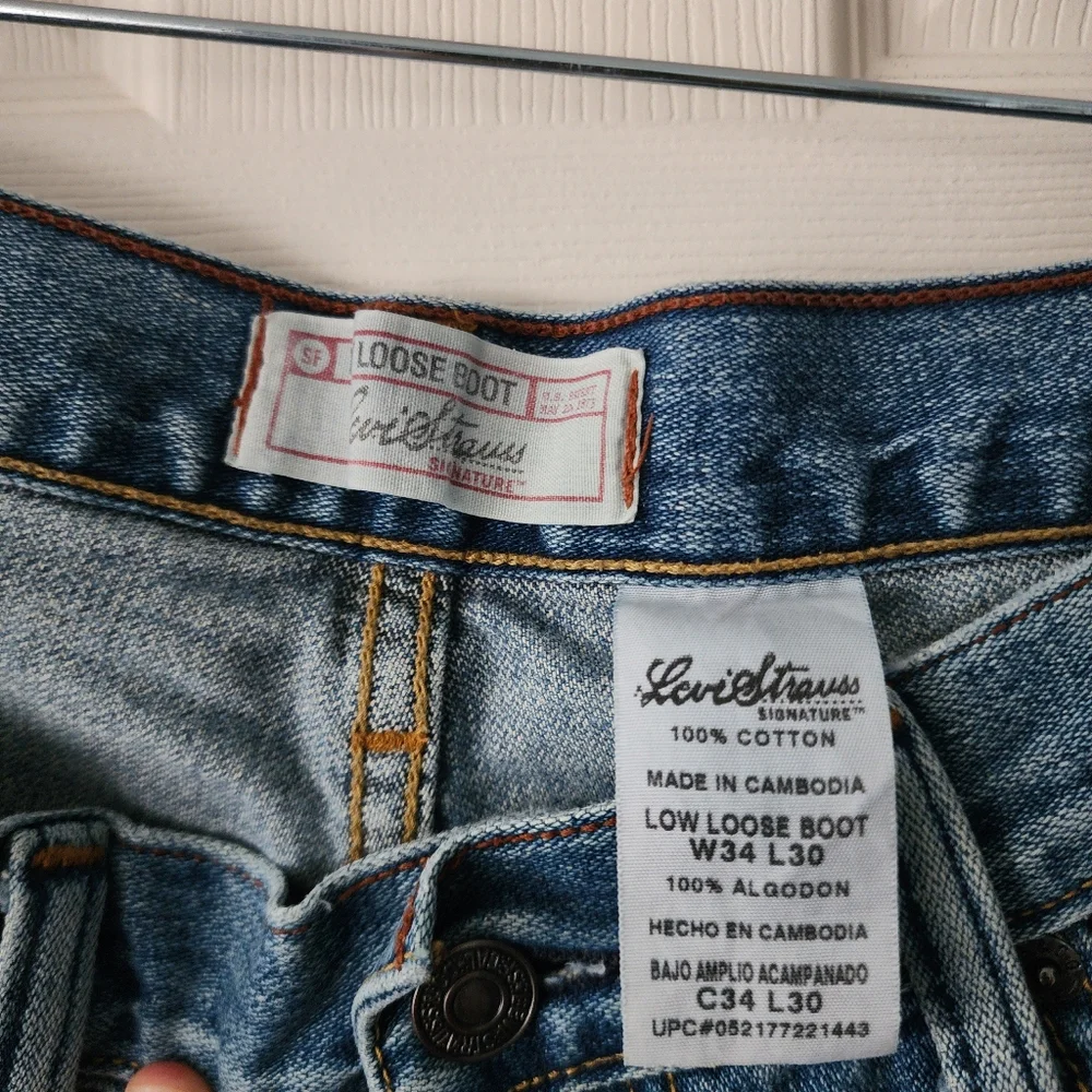Levi's Low Loose Boot Fit  Blue Jeans